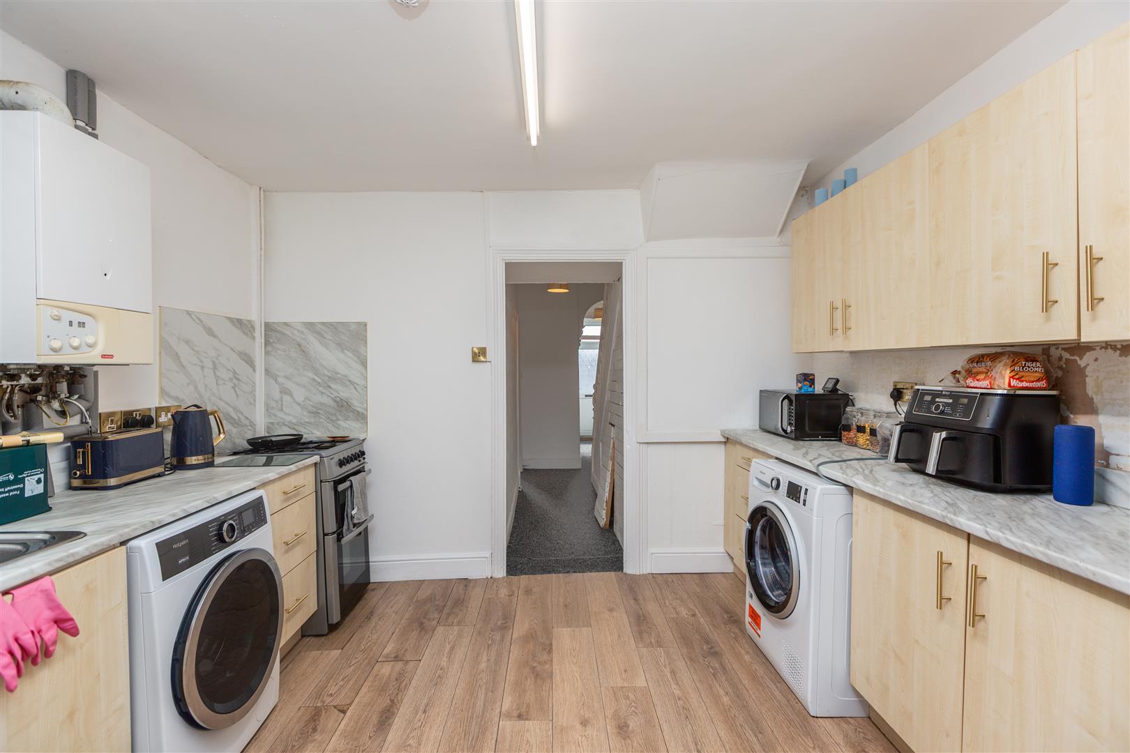 Kinley Street, St. Thomas, Swansea, SA1 8HE